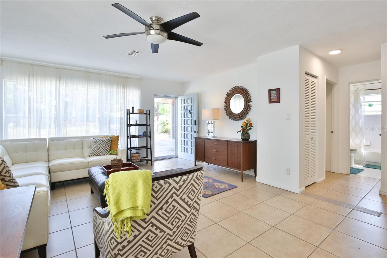 1138 47th, Sarasota, FL 34234