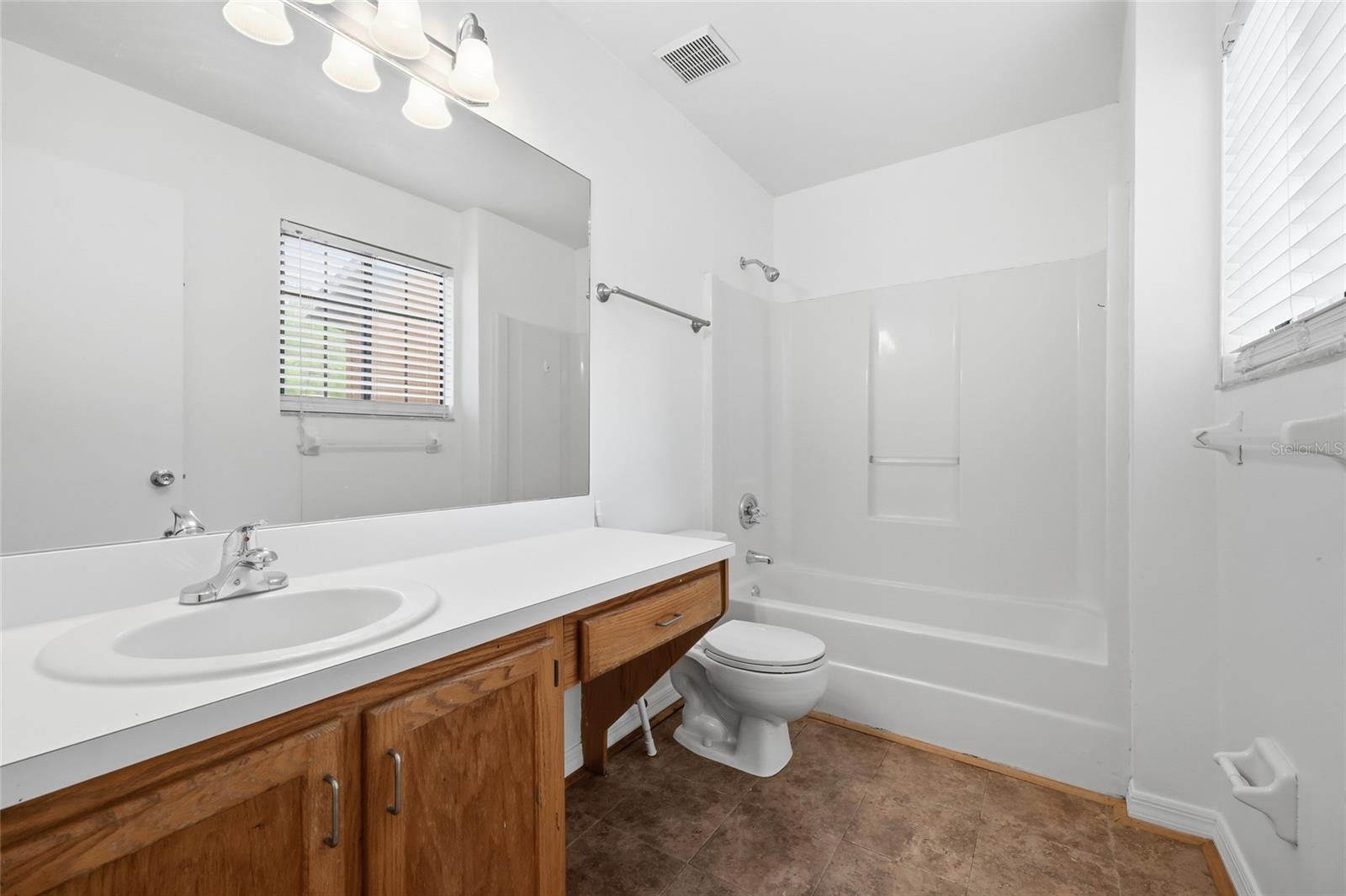 852 58th, Gainesville, FL 32607