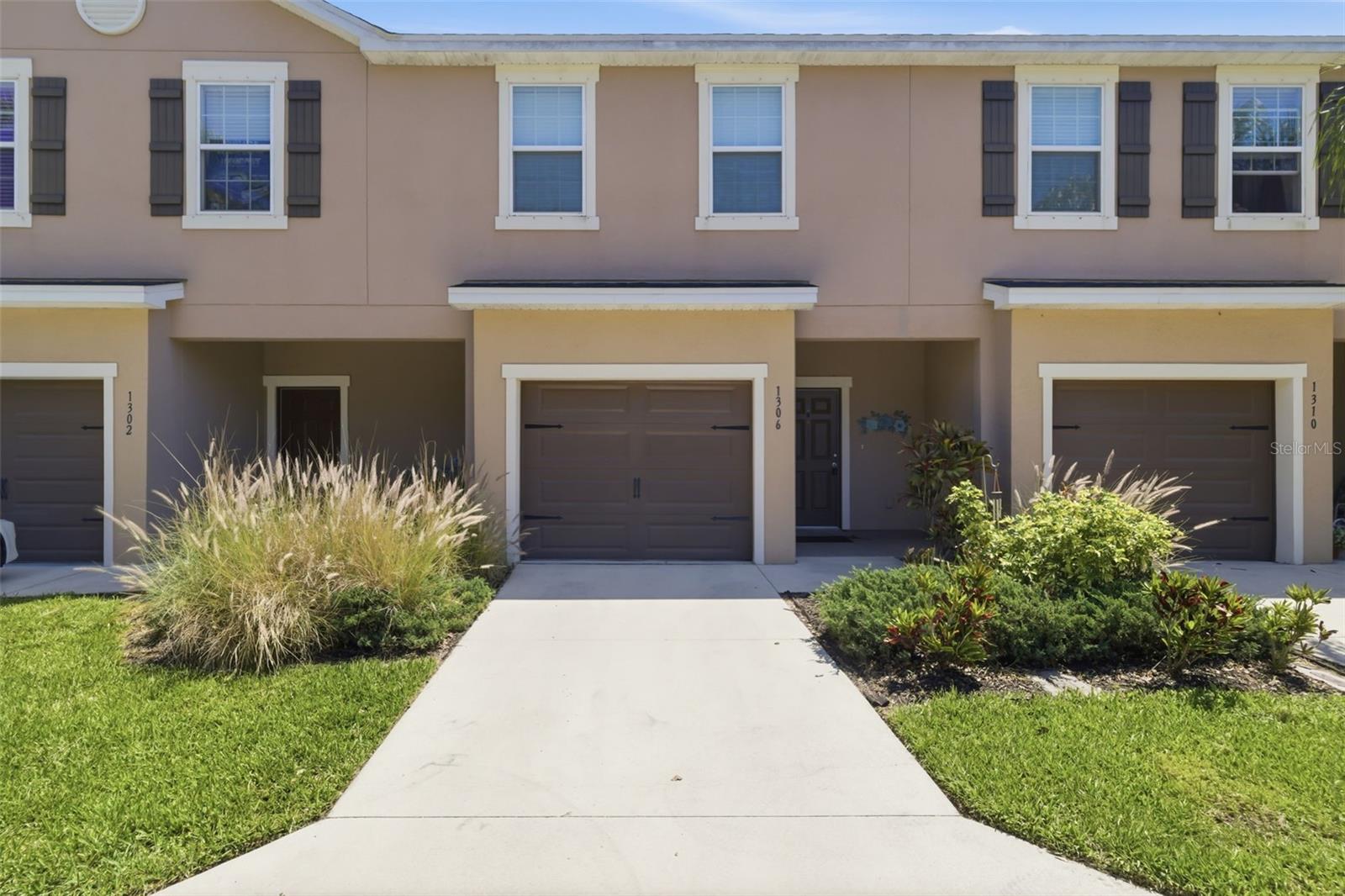 1306 Grantham, Sarasota, FL 34234
