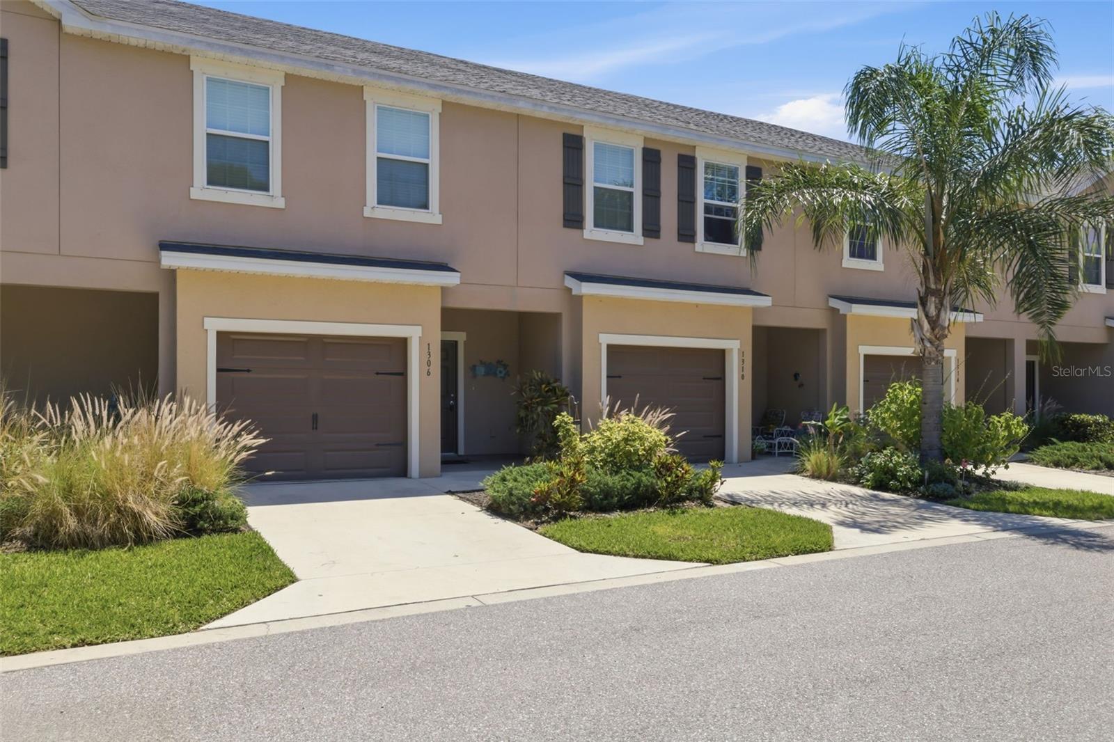 1306 Grantham, Sarasota, FL 34234