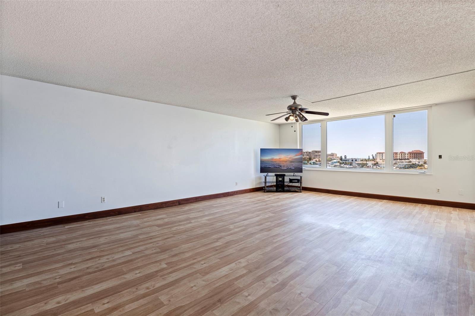 736 Island Unit 504, Clearwater Beach, FL 33767