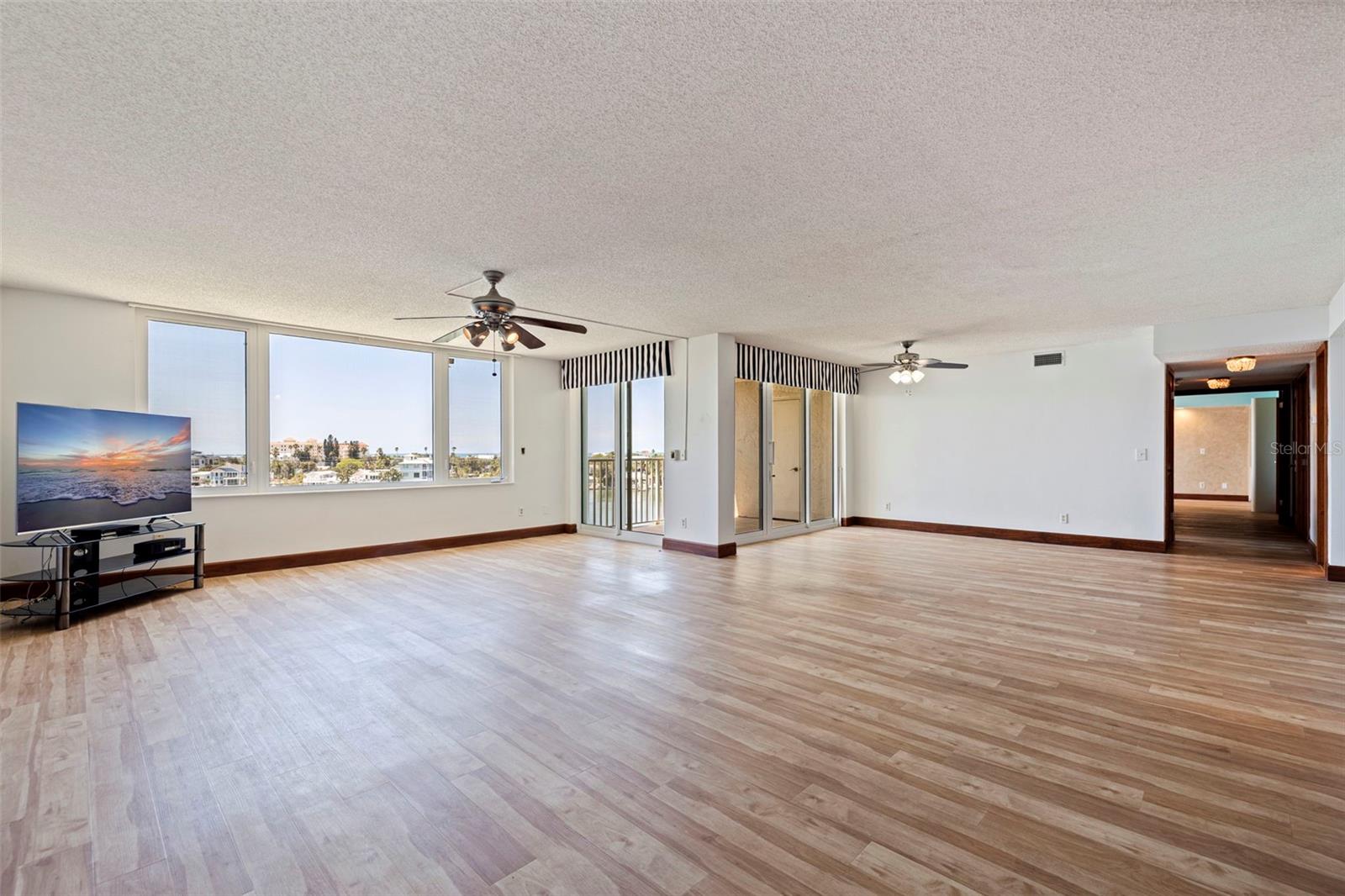 736 Island Unit 504, Clearwater Beach, FL 33767