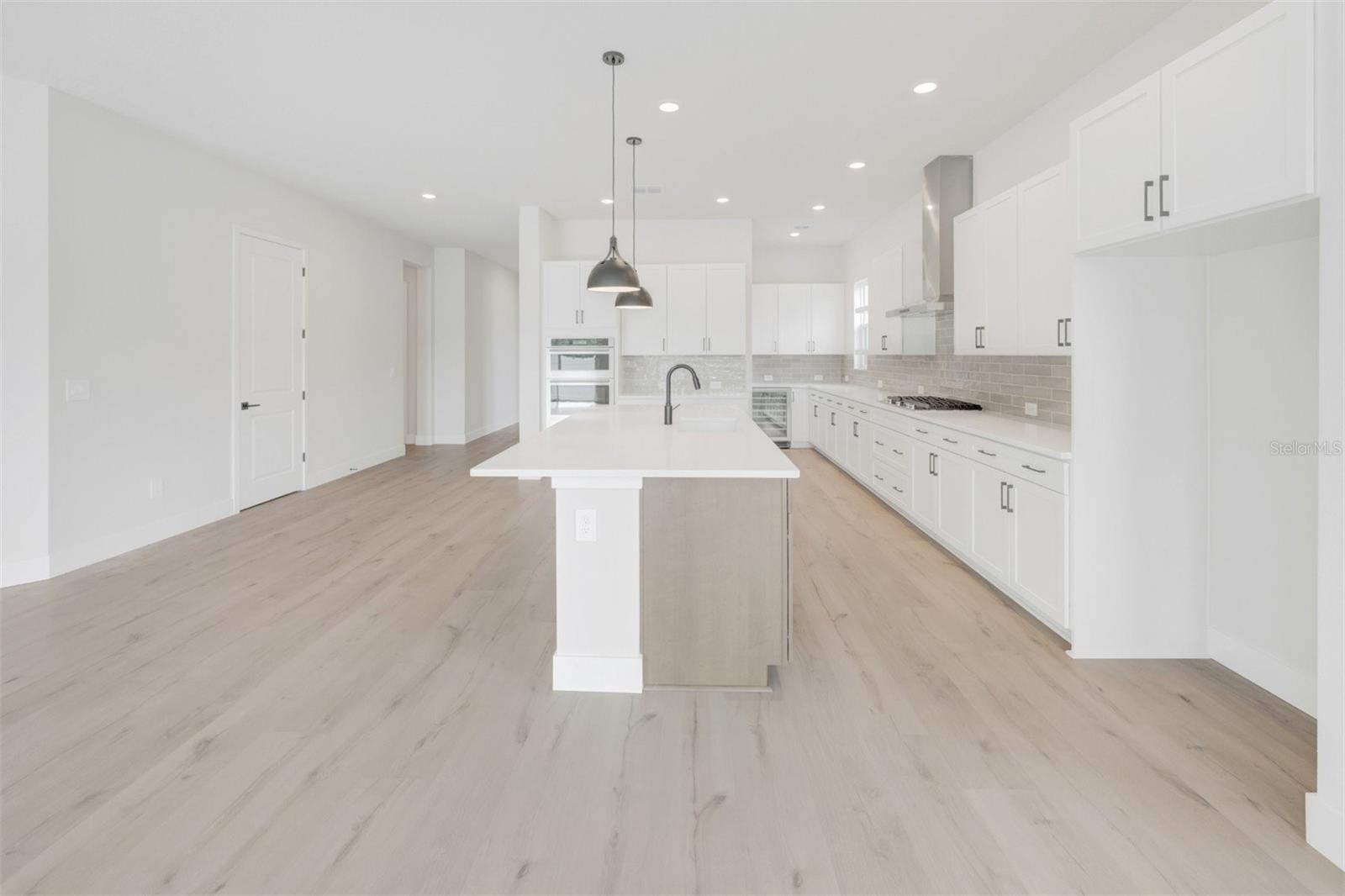 6823 Heron Meadow, Sarasota, FL 34241