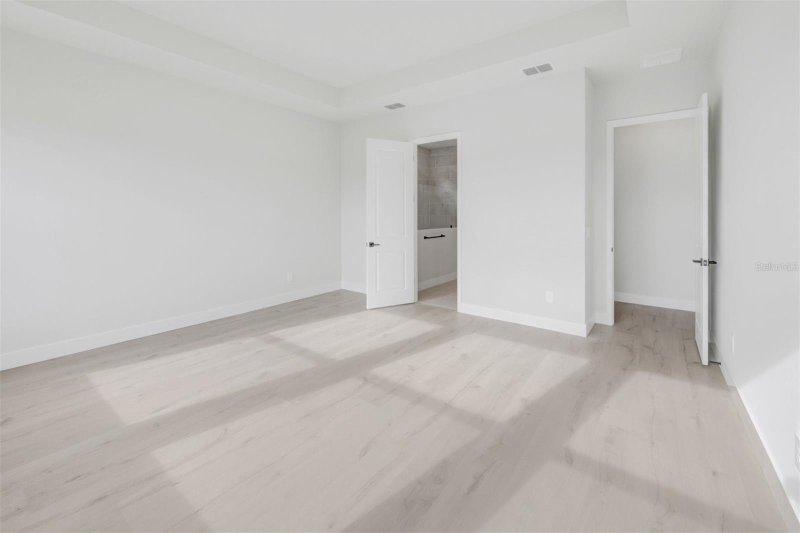 6823 Heron Meadow, Sarasota, FL 34241