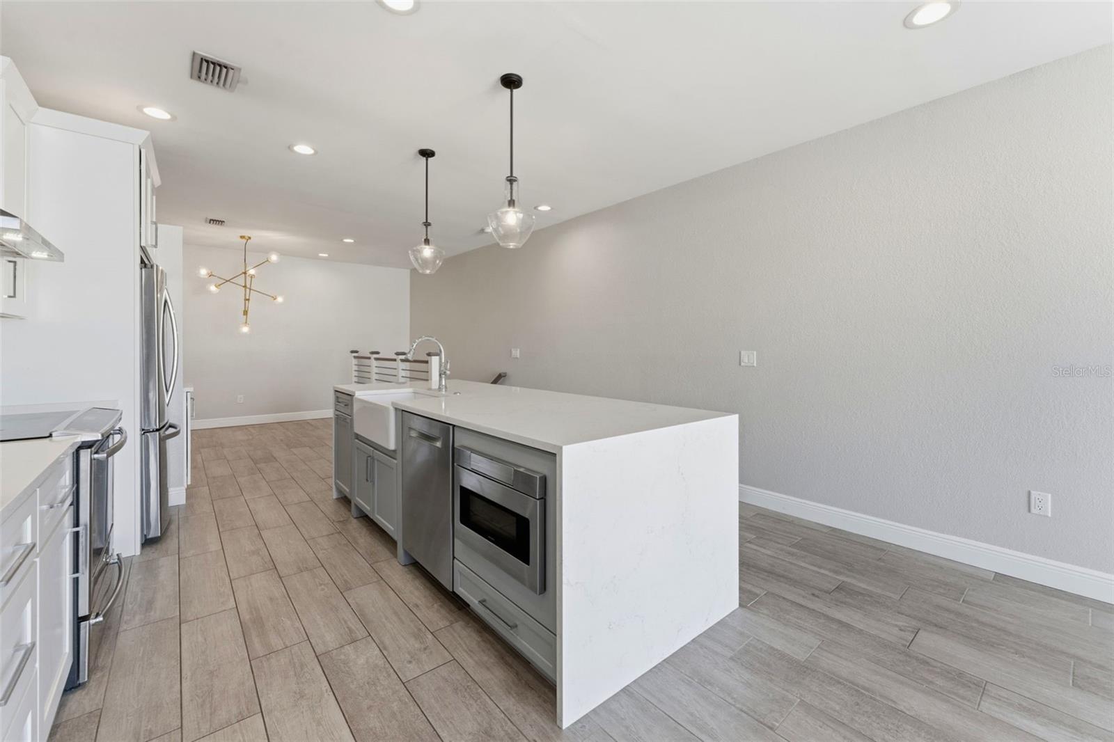 1022 Normandy Trace, Tampa, FL 33602