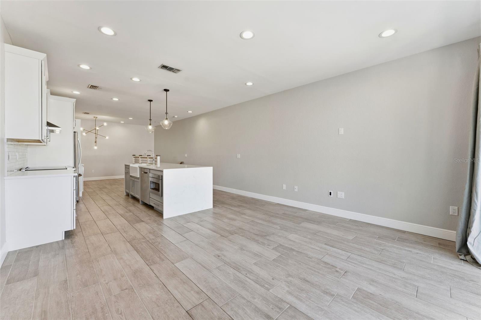 1022 Normandy Trace, Tampa, FL 33602