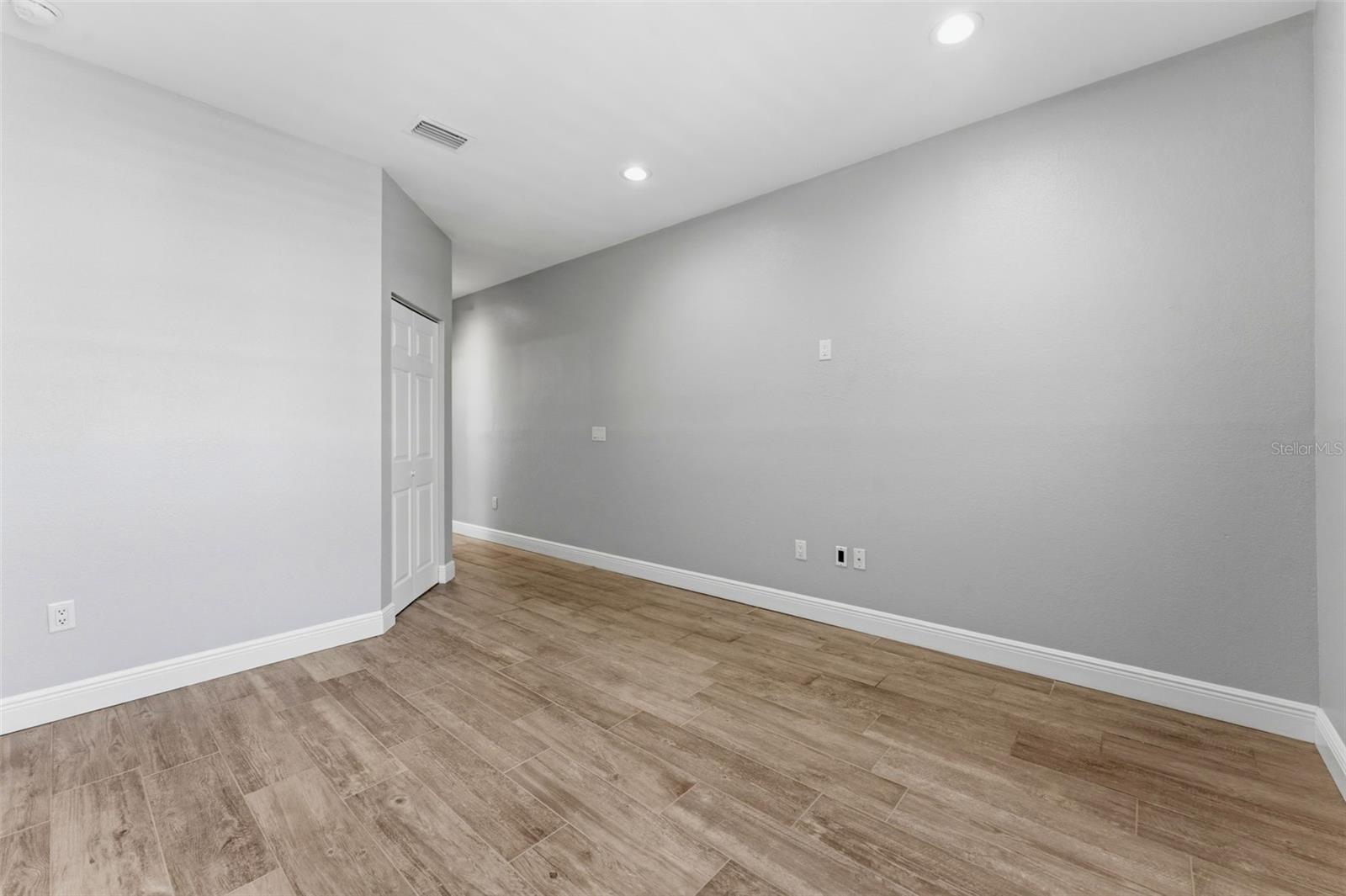 1022 Normandy Trace, Tampa, FL 33602