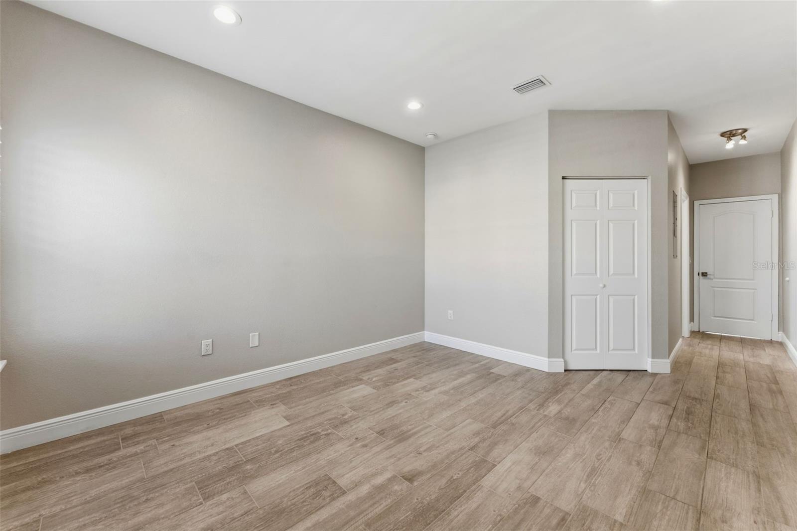1022 Normandy Trace, Tampa, FL 33602