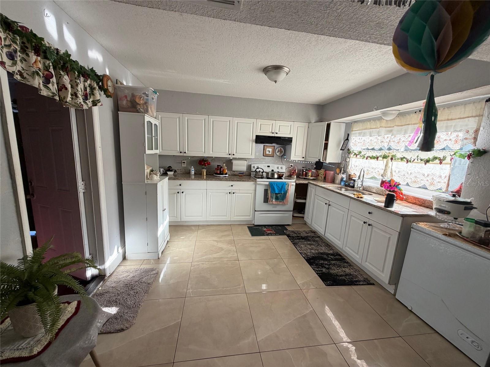 1820 Barna, Titusville, FL 32780