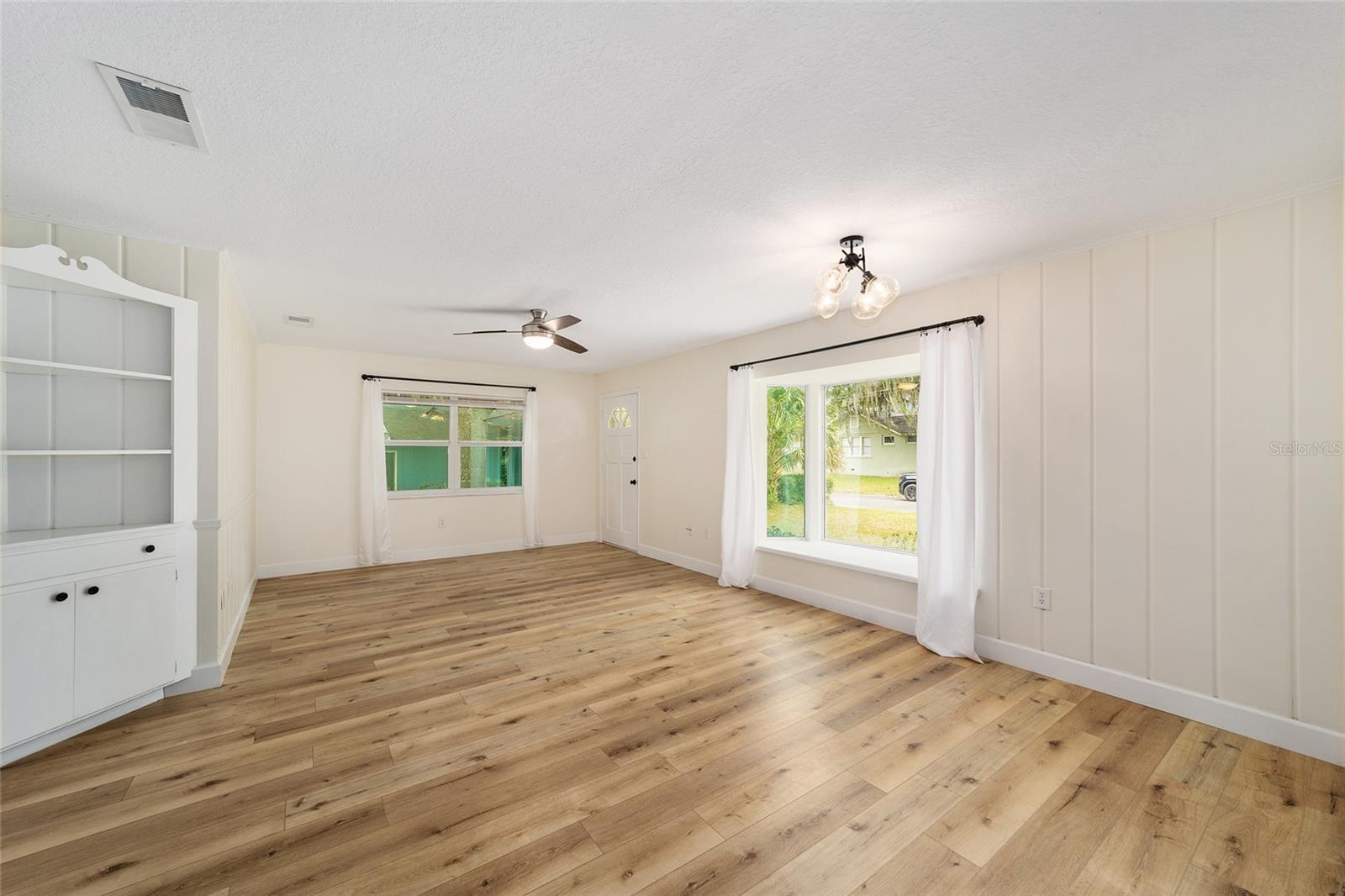 825 13th, Ocala, FL 34471