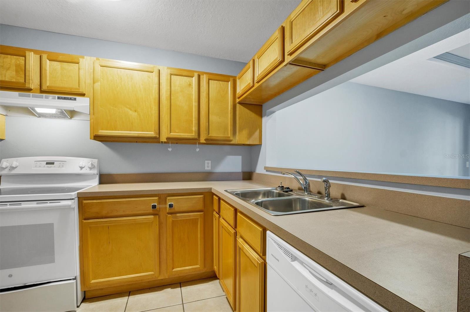 323 Orange Blossom Unit 323, Winter Haven, FL 33880
