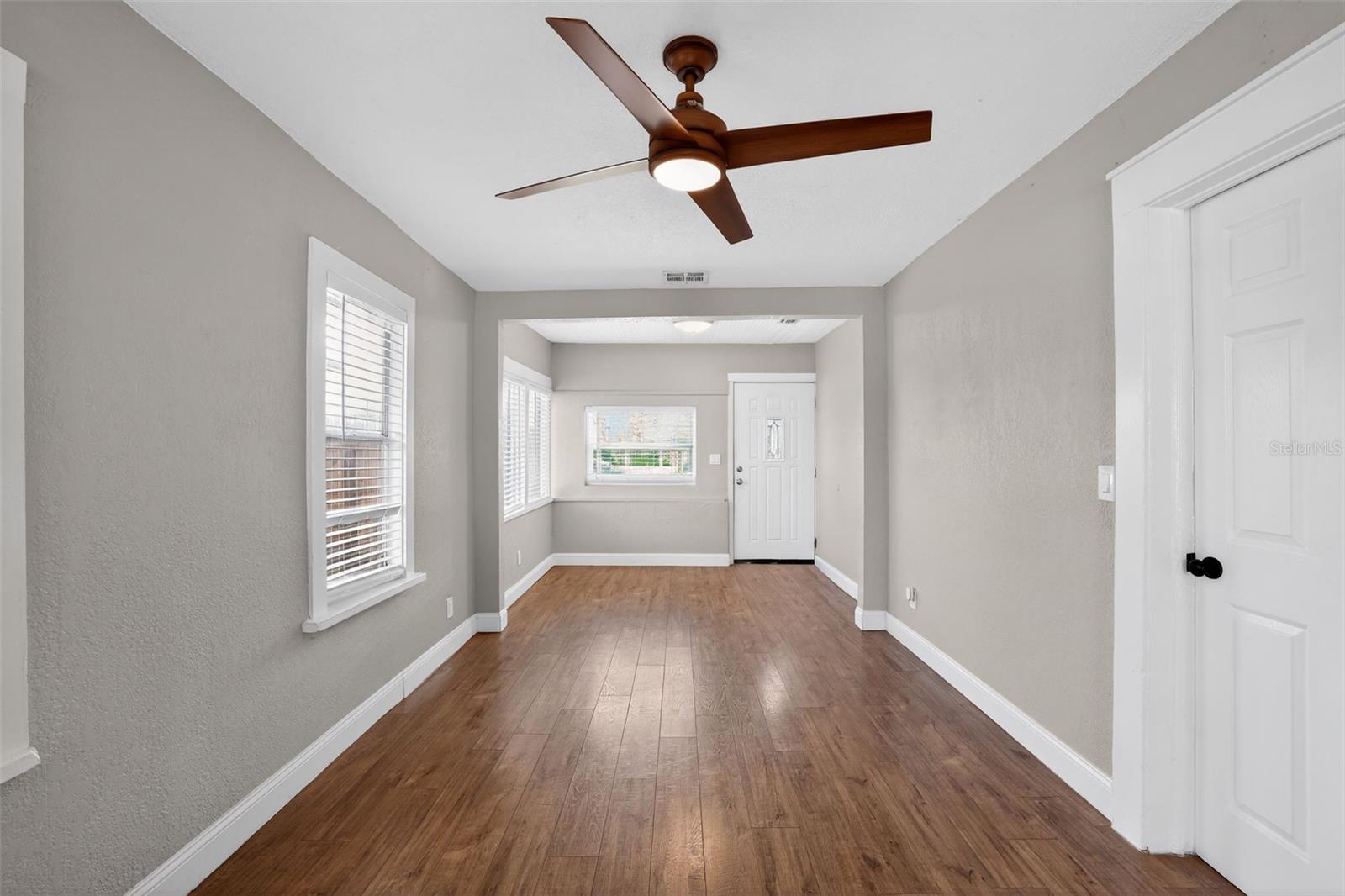 3250 Prescott, St Petersburg, FL 33713