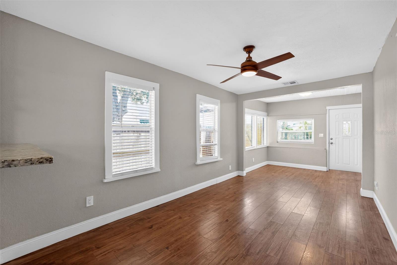 3250 Prescott, St Petersburg, FL 33713