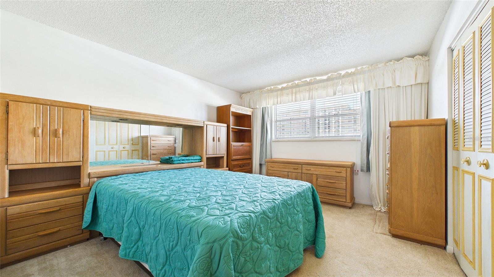 6025 Shore Unit 303, Gulfport, FL 33707
