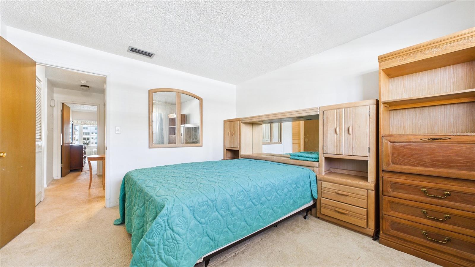 6025 Shore Unit 303, Gulfport, FL 33707