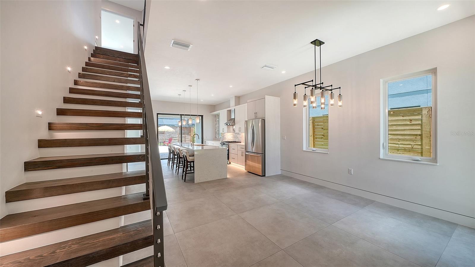 2225 Florinda, Sarasota, FL 34231
