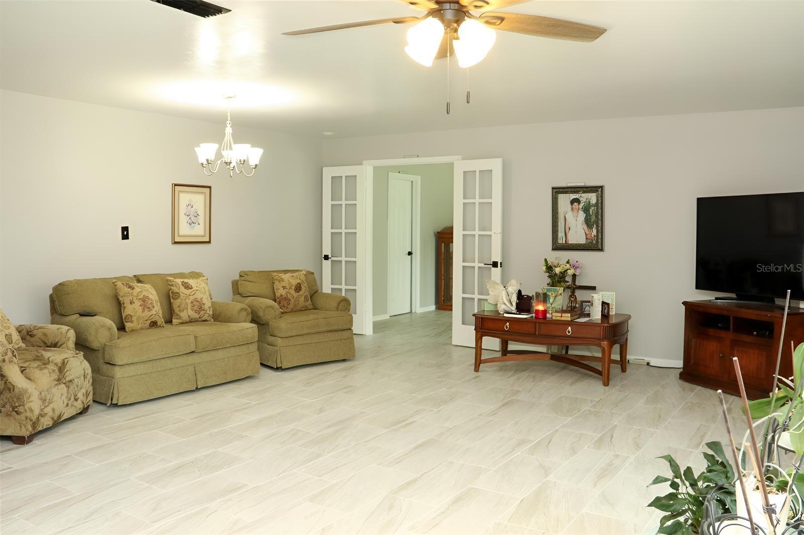 8424 2, Gainesville, FL 32607