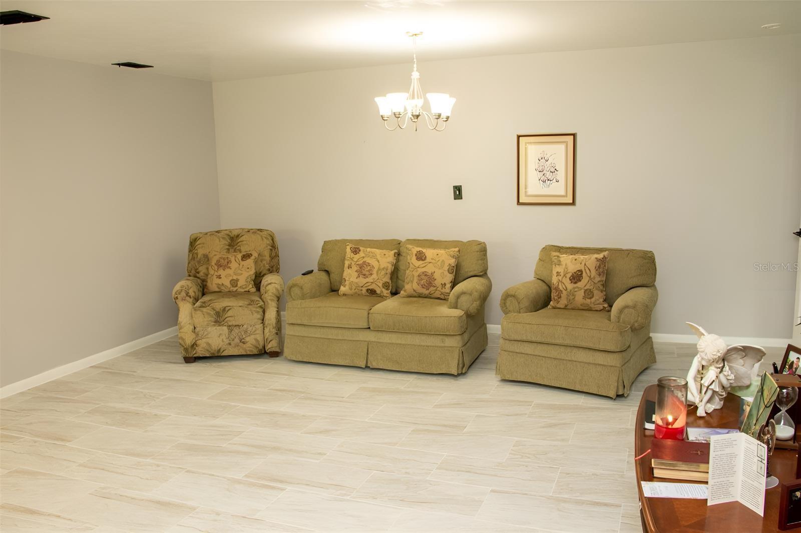 8424 2, Gainesville, FL 32607