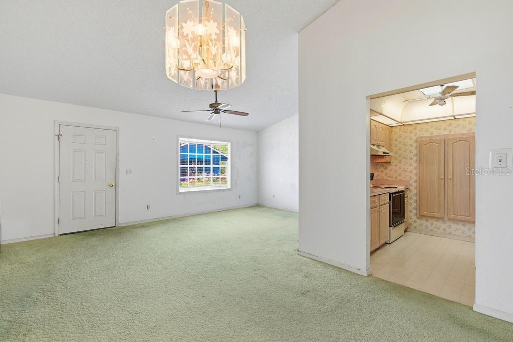 33 Sandra, New Smyrna Beach, FL 32168