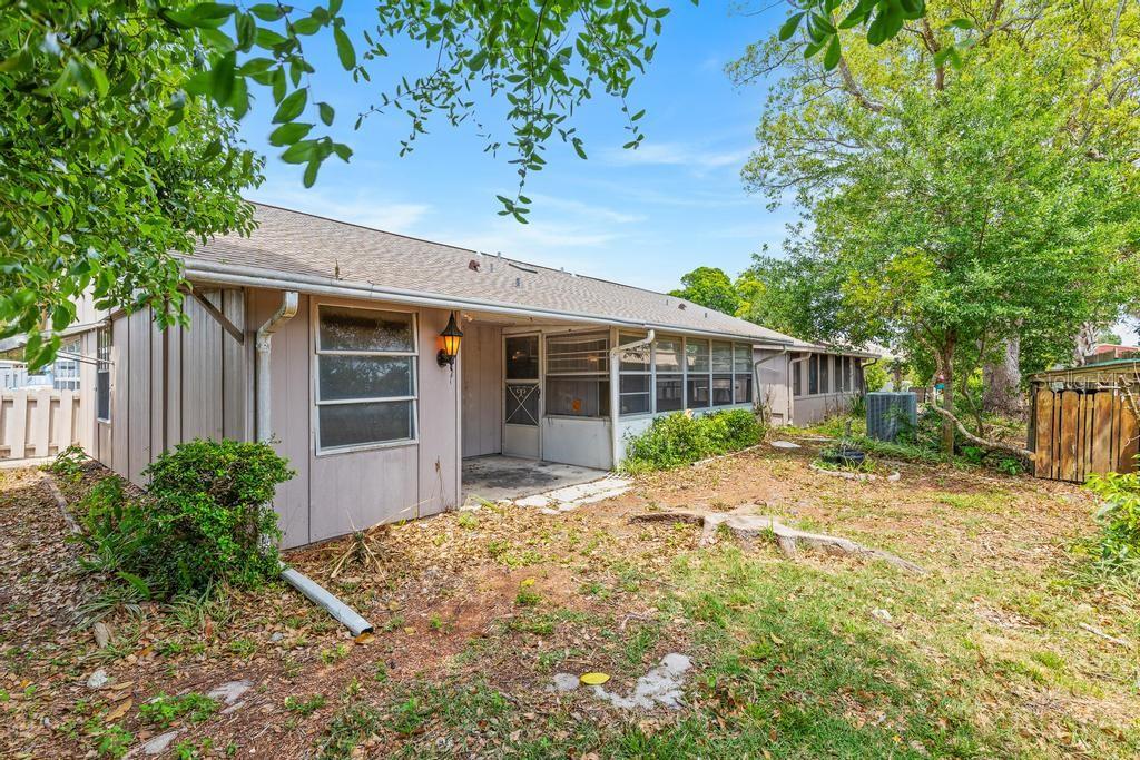 33 Sandra, New Smyrna Beach, FL 32168