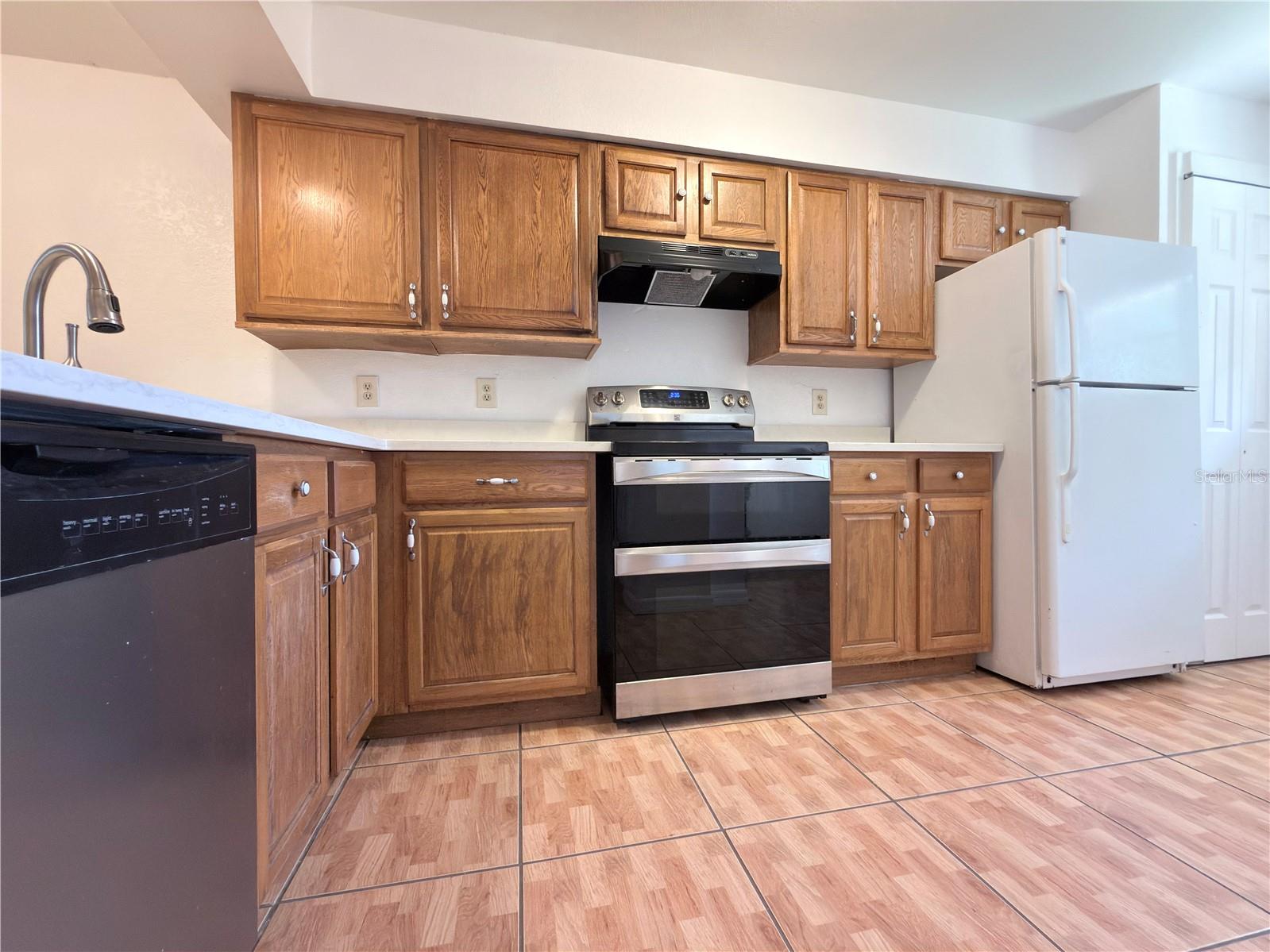 3136 Enclave Ct, Kissimmee, FL 34746