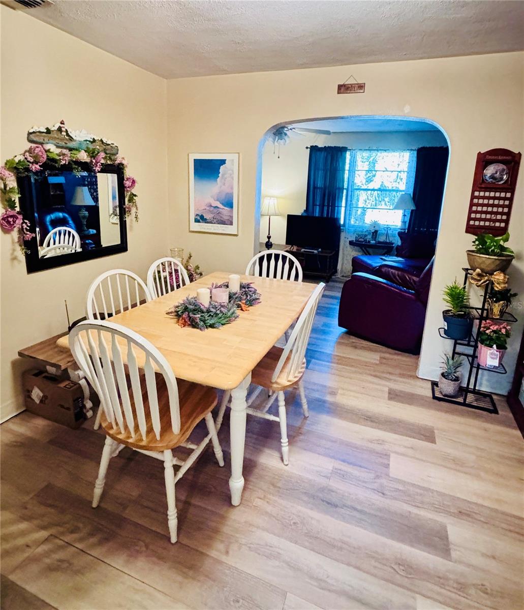 3137 6th, Gainesville, FL 32609