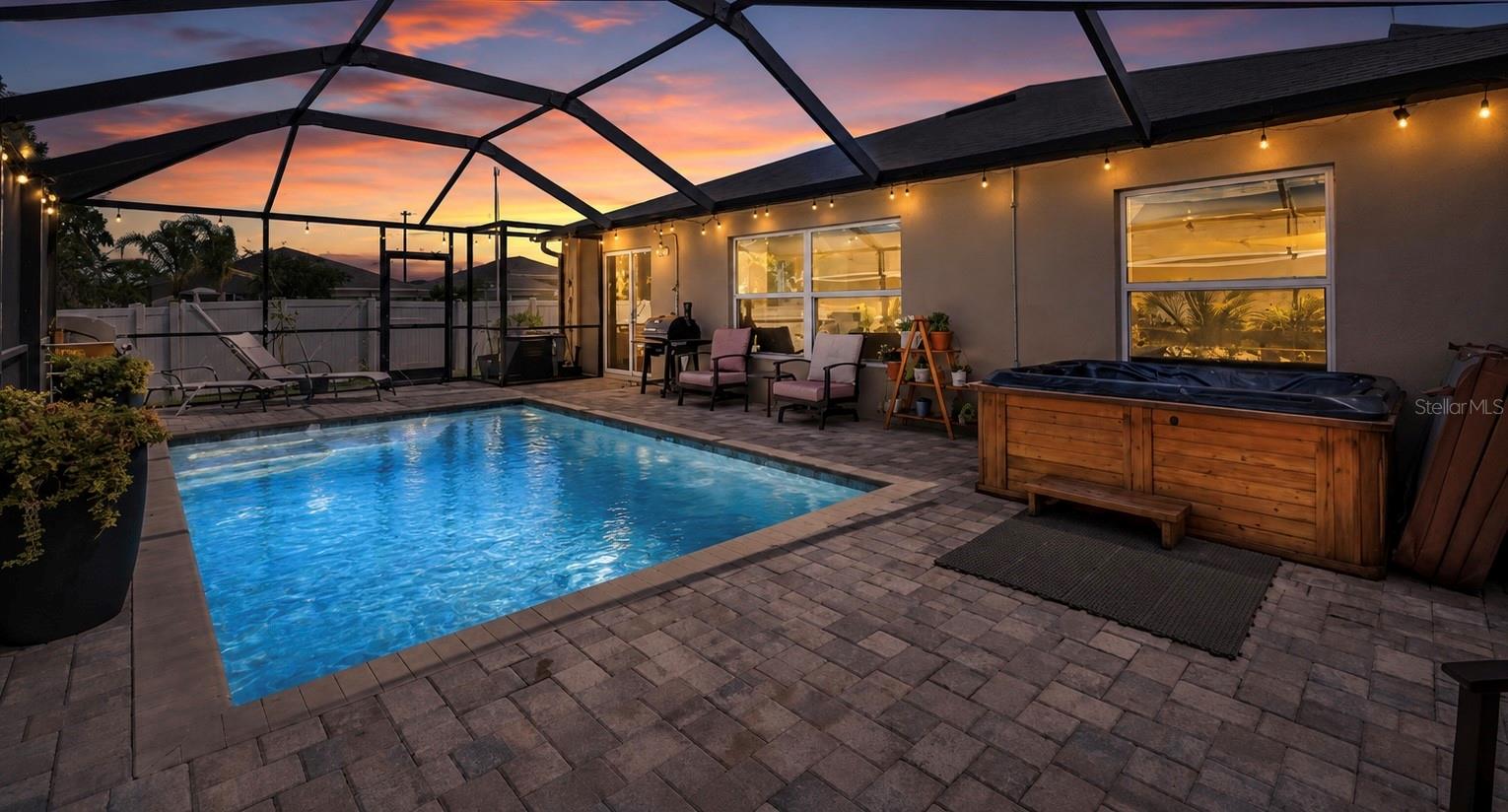 936 Zone Tailed Hawk, Ruskin, FL 33570