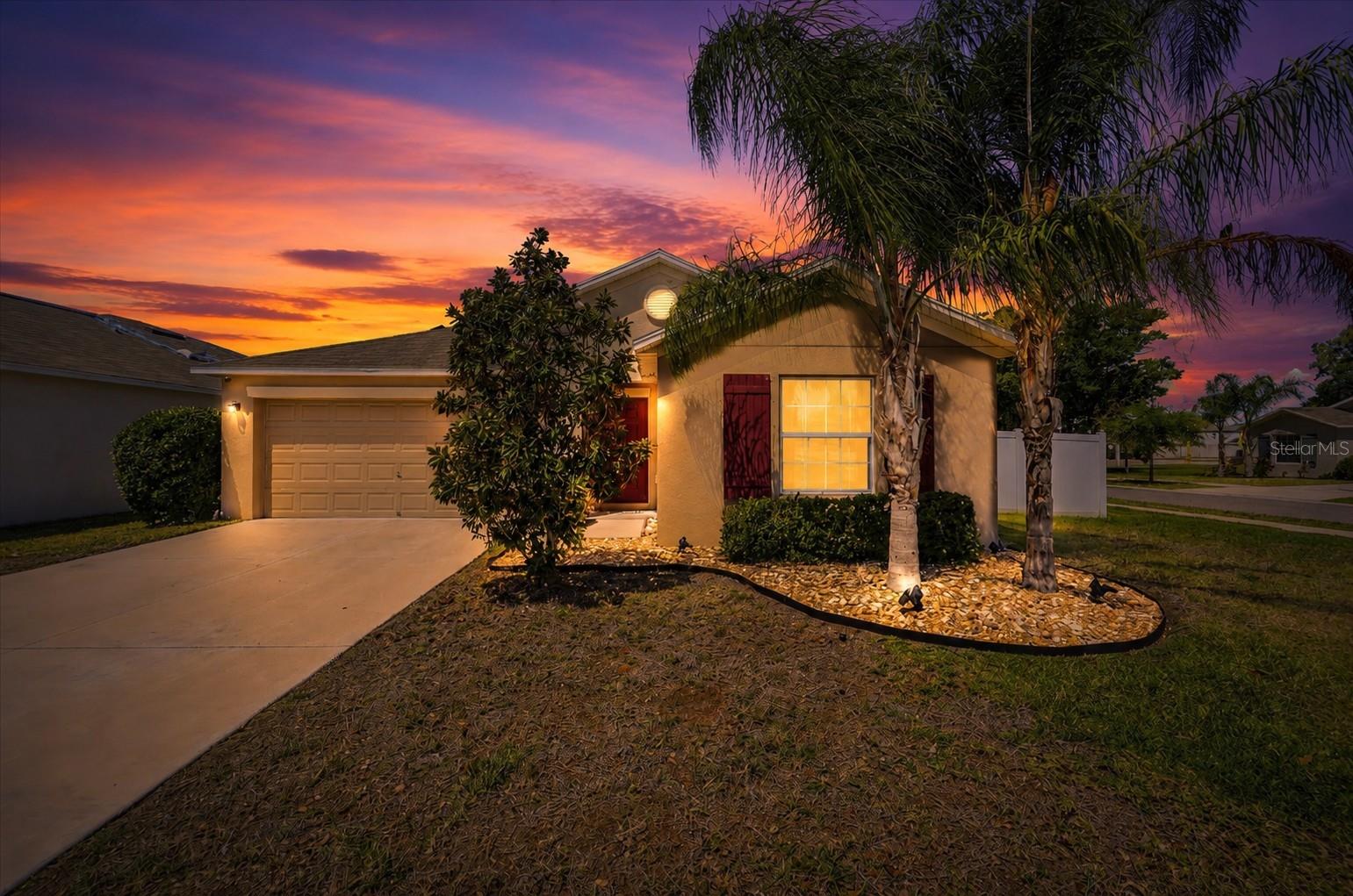 936 Zone Tailed Hawk, Ruskin, FL 33570