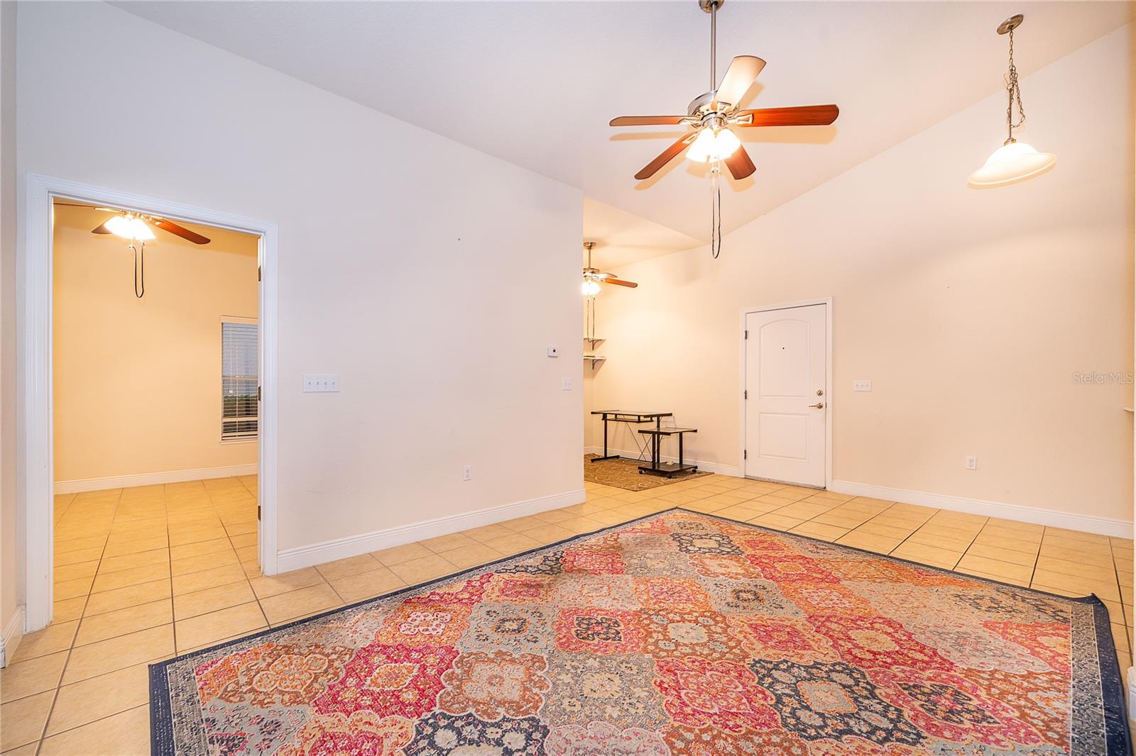 1075 David Walker Unit C-1, Tavares, FL 32778