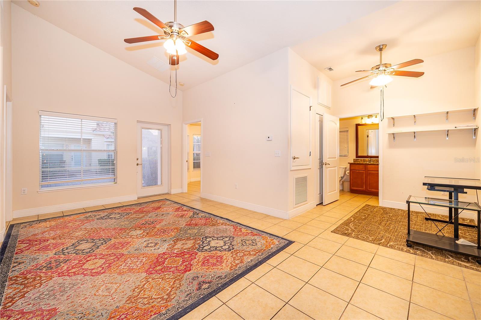 1075 David Walker Unit C-1, Tavares, FL 32778