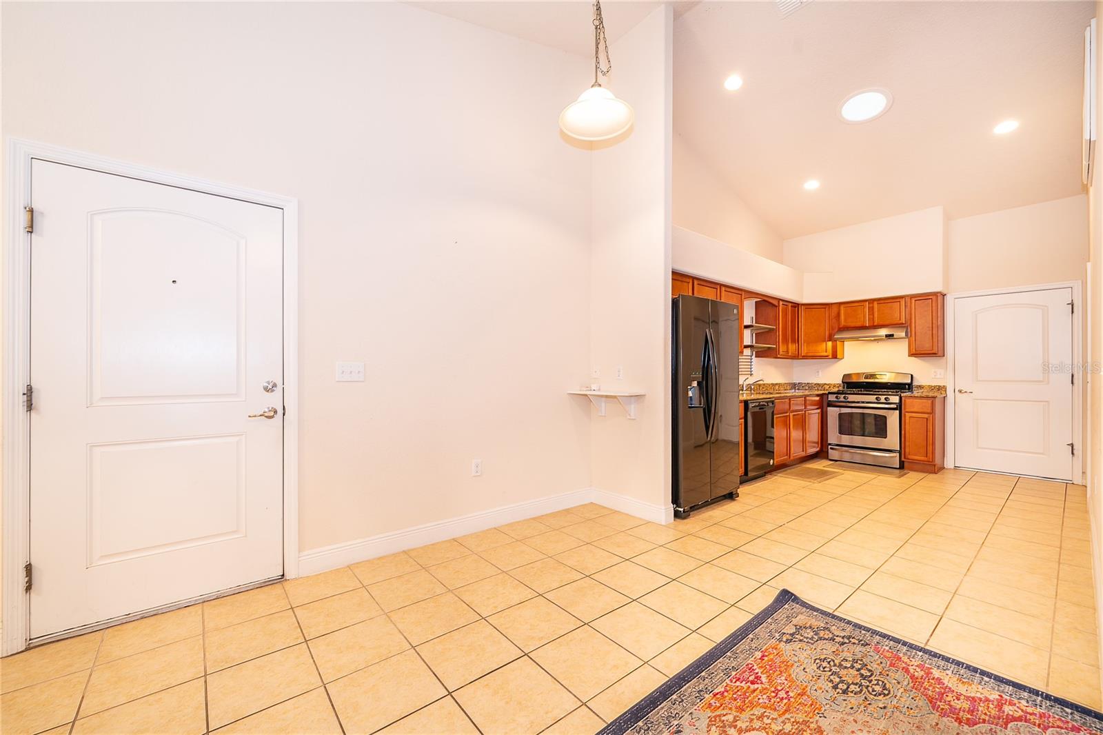 1075 David Walker Unit C-1, Tavares, FL 32778