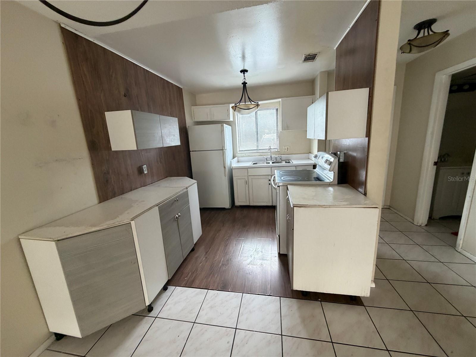 5861 Curry Ford Unit 12, Orlando, FL 32822