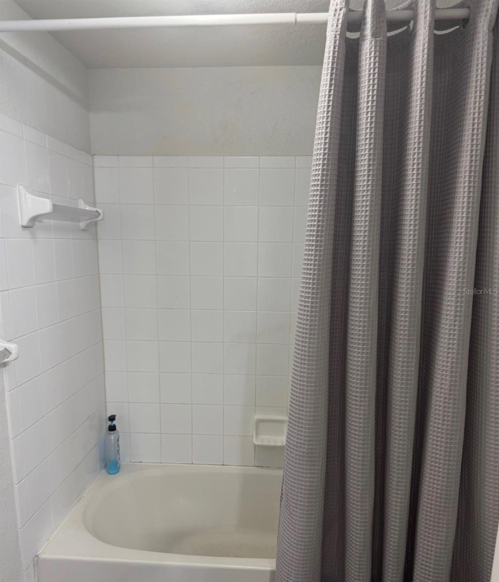 13953 Fairway Island Unit 633, Orlando, FL 32837
