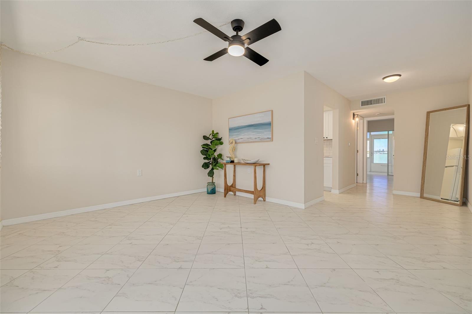 250 126th Unit 104, Treasure Island, FL 33706