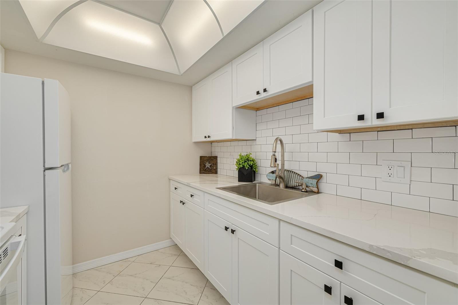 250 126th Unit 104, Treasure Island, FL 33706