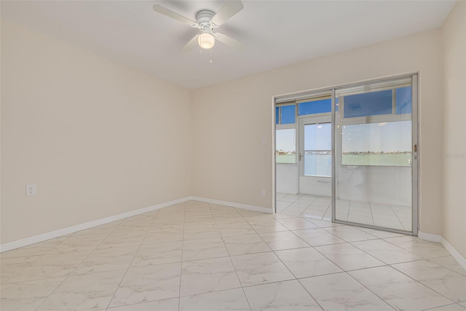 250 126th Unit 104, Treasure Island, FL 33706