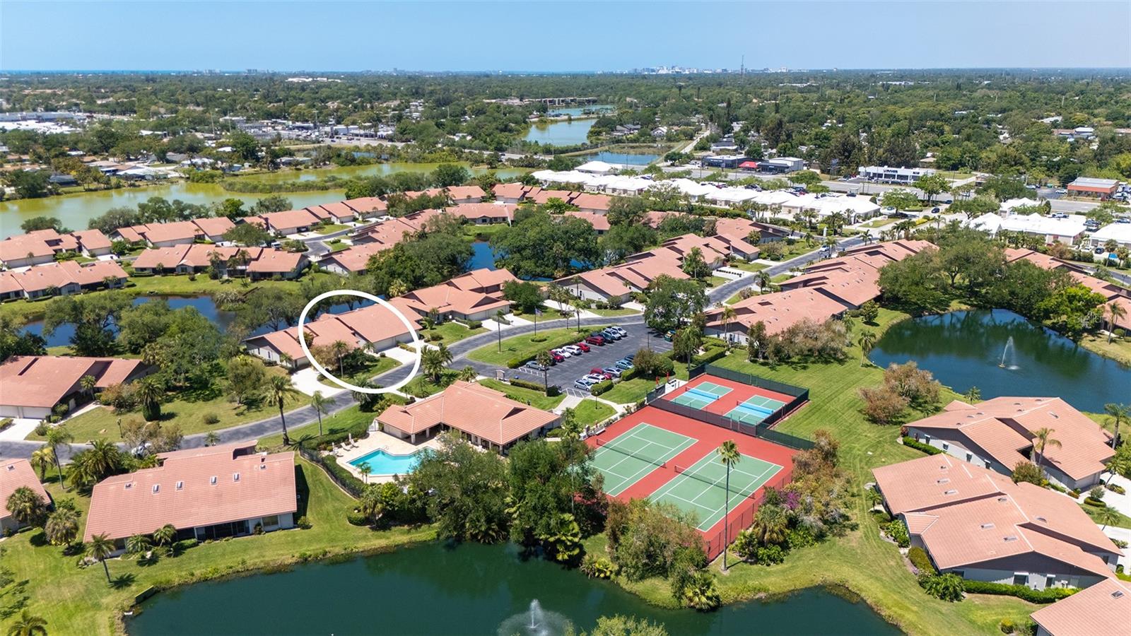 6048 Wilshire Unit 2, Sarasota, FL 34238