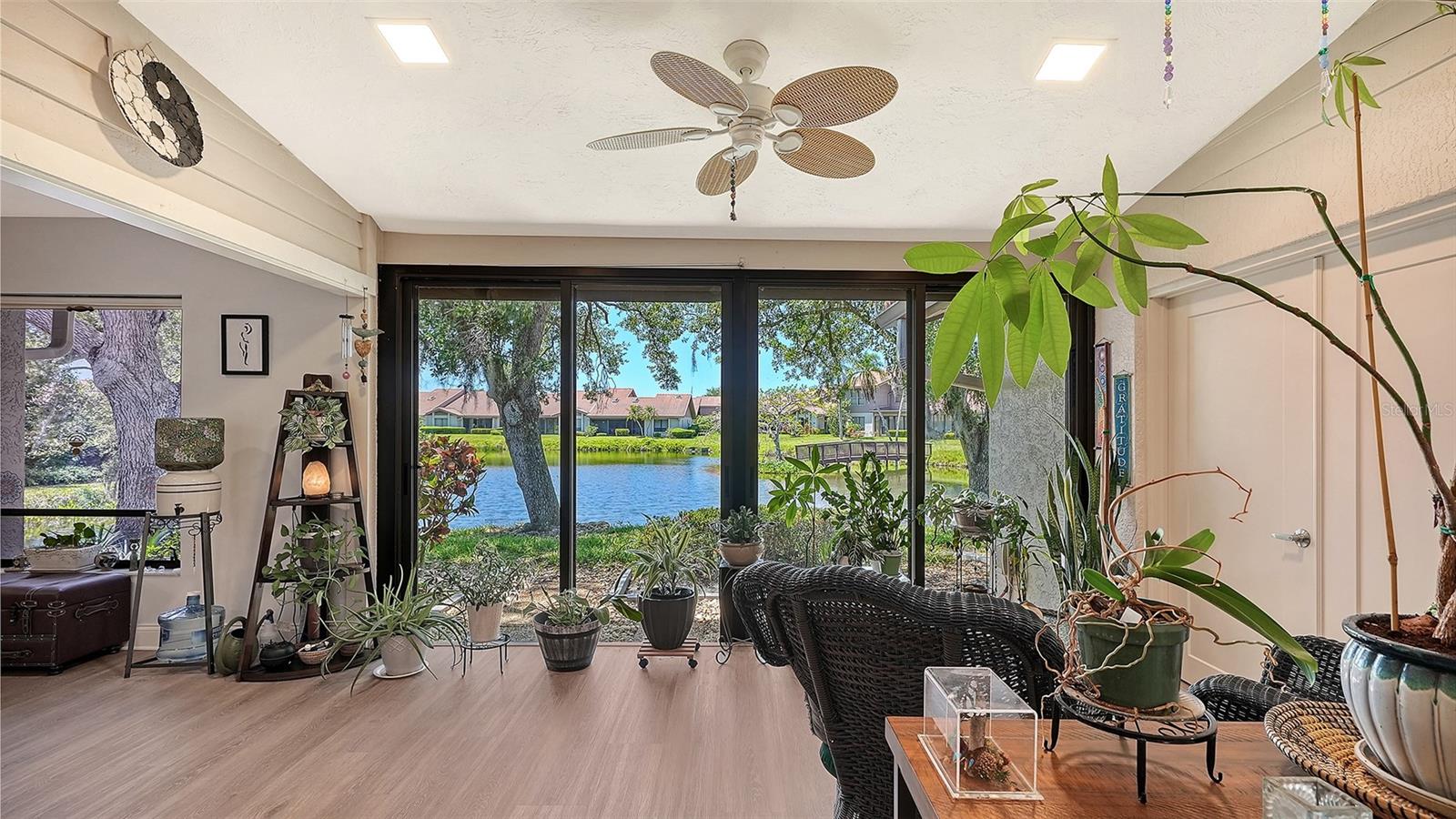 6048 Wilshire Unit 2, Sarasota, FL 34238