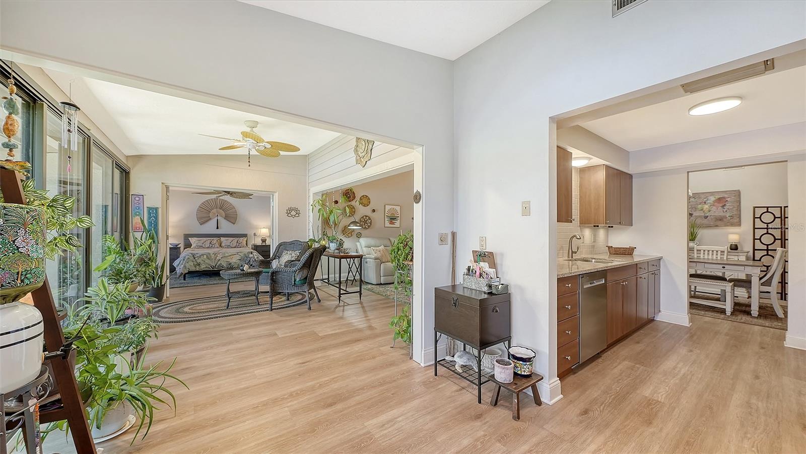 6048 Wilshire Unit 2, Sarasota, FL 34238
