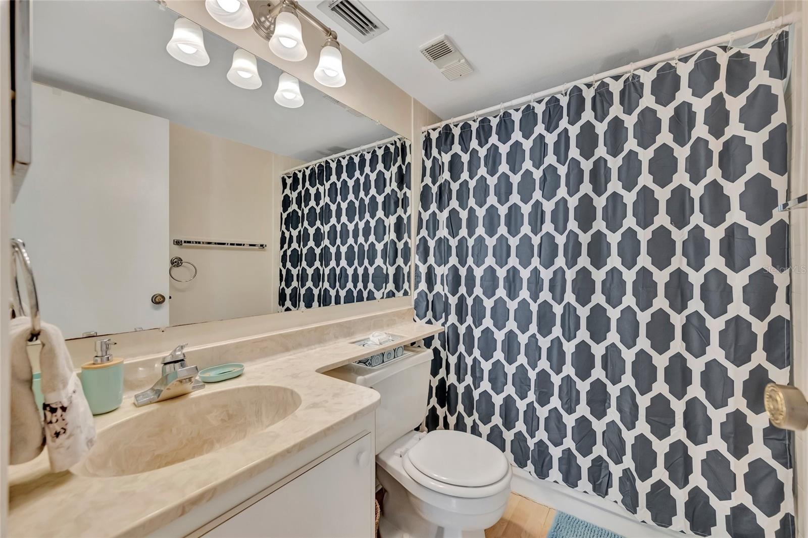 3221 Beneva Unit 102, Sarasota, FL 34232