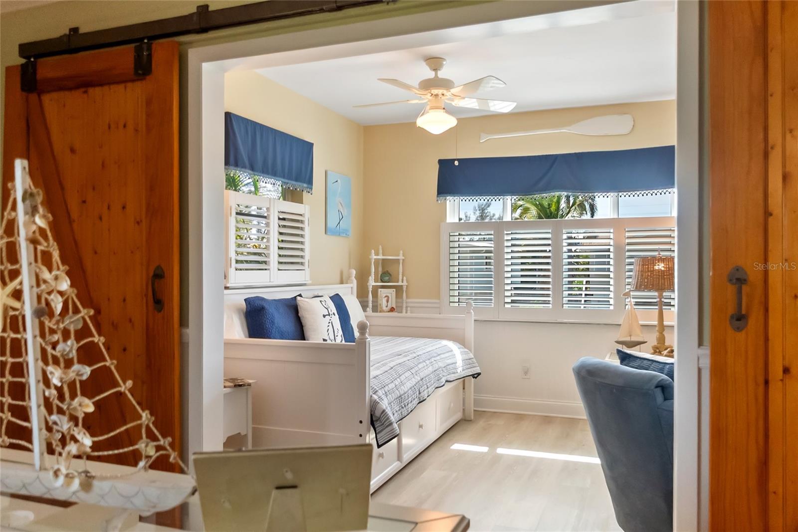 2905 Avenue C, Holmes Beach, FL 34217