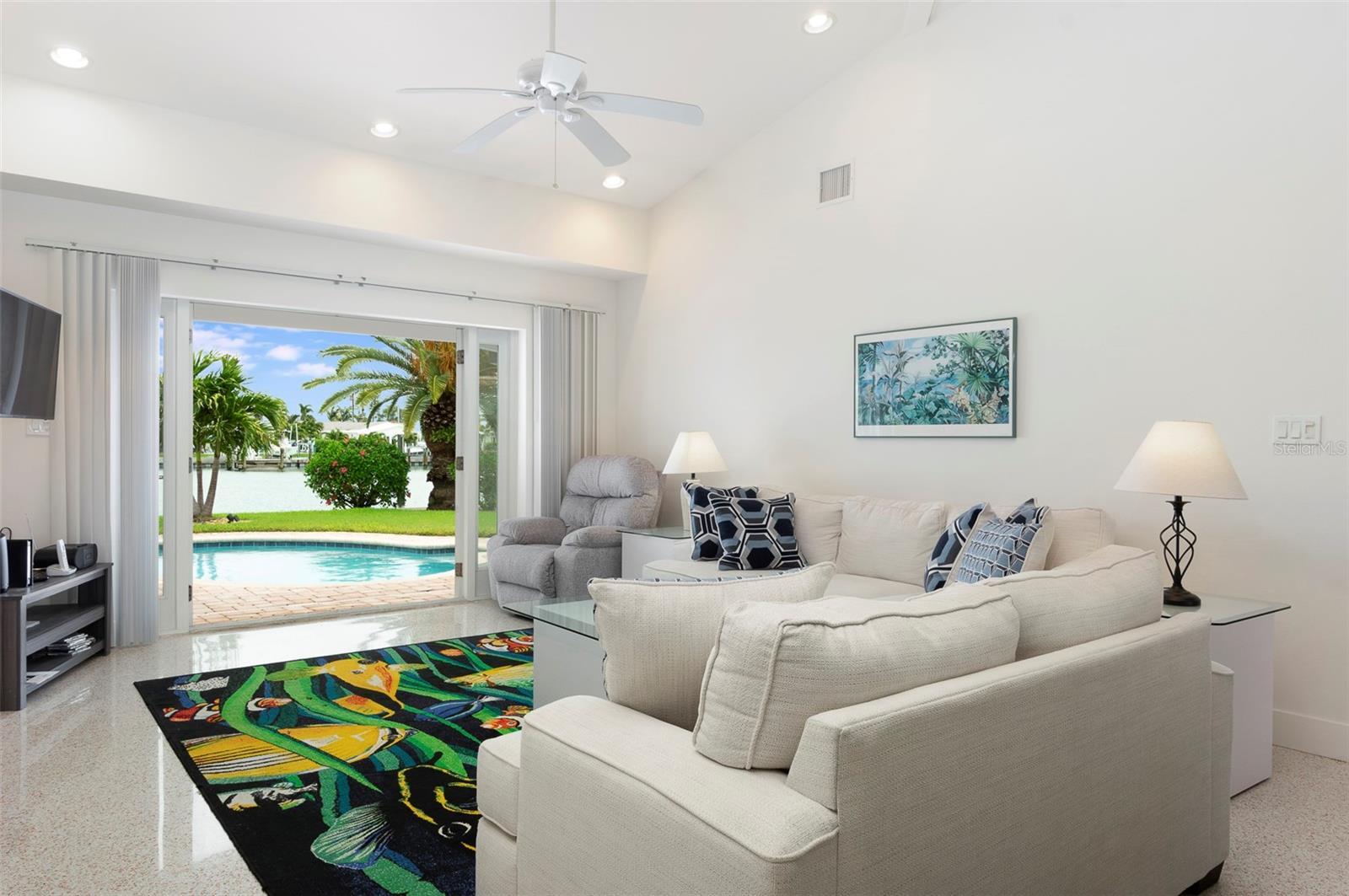 11855 4th, Treasure Island, FL 33706