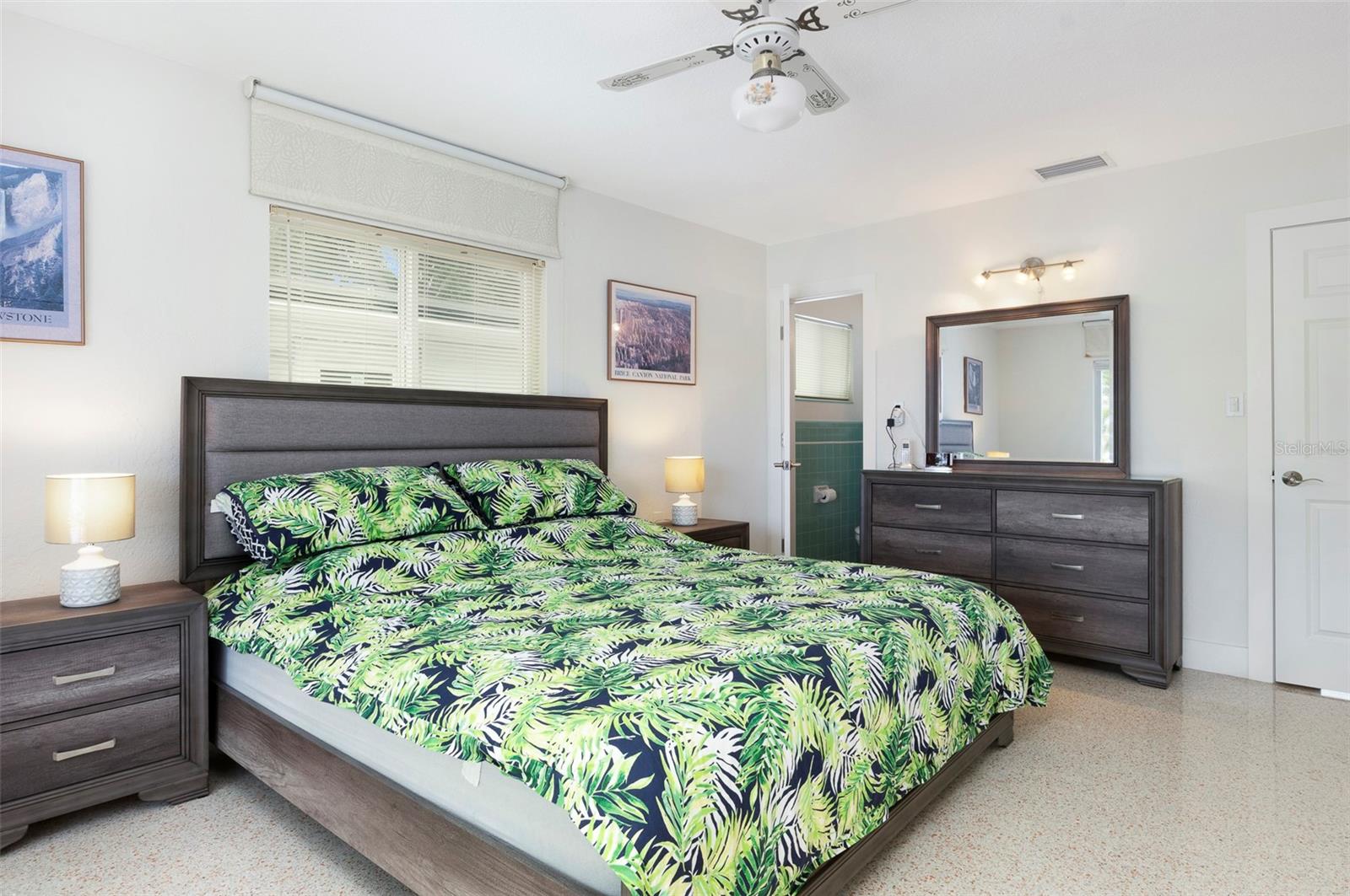 11855 4th, Treasure Island, FL 33706