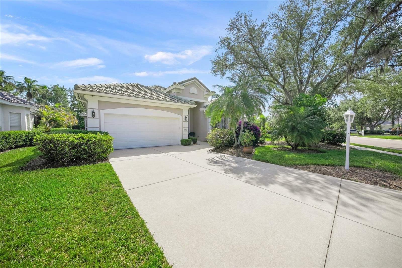 6923 Lennox, University Park, FL 34201