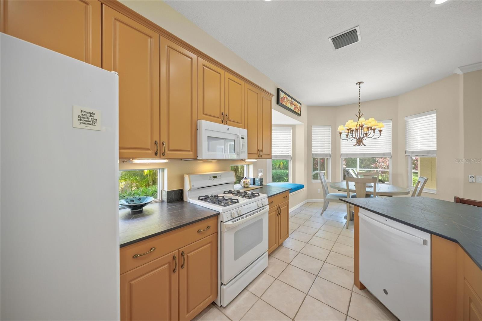6923 Lennox, University Park, FL 34201