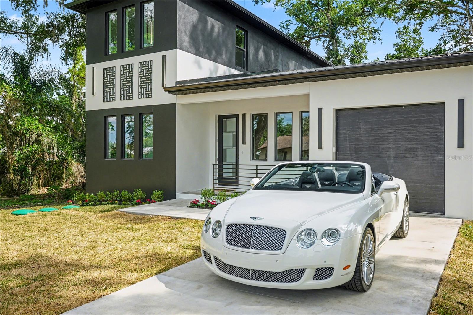 105 Garland, Seffner, FL 33584
