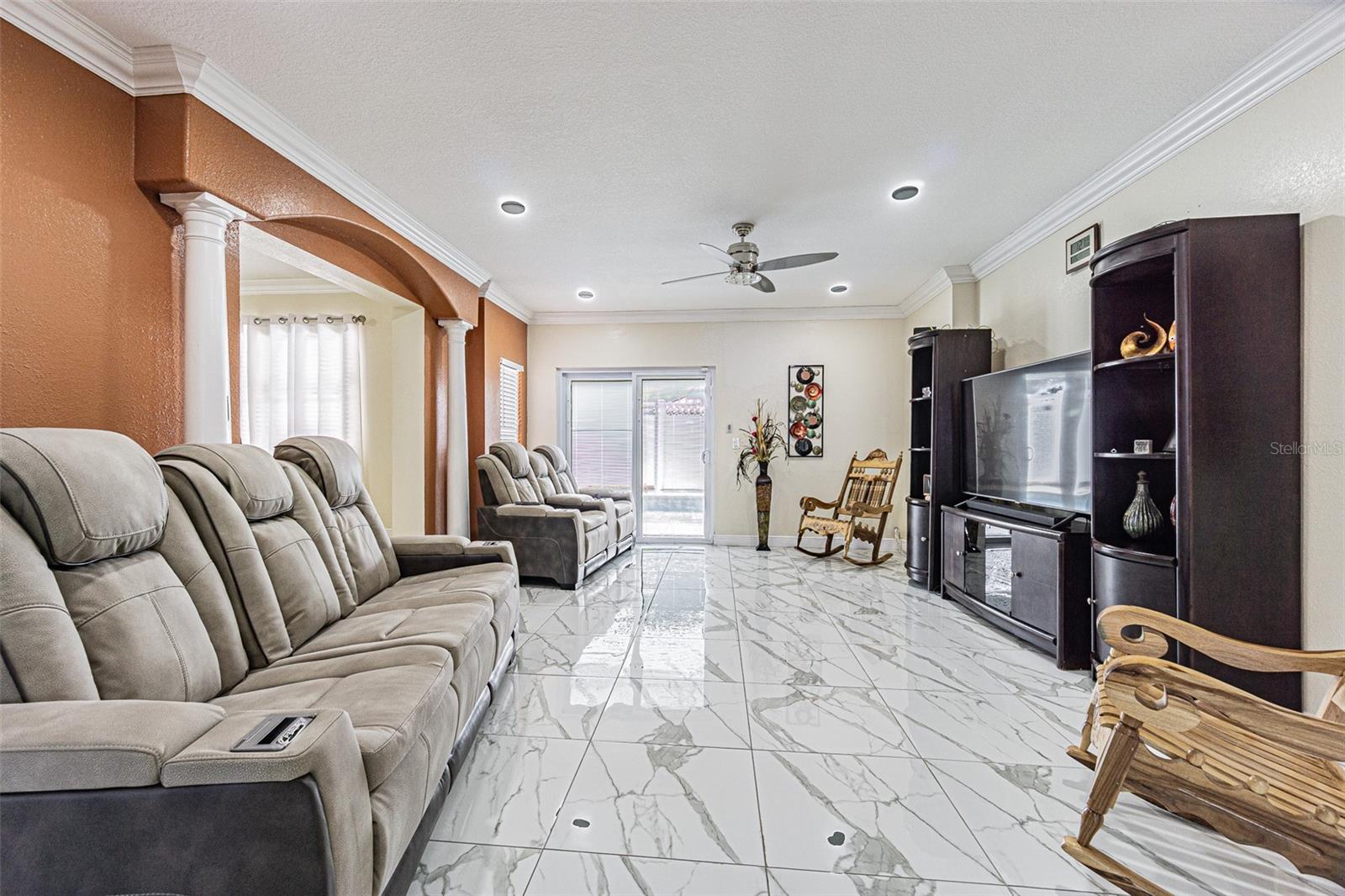 3112 Henry, Tampa, FL 33614