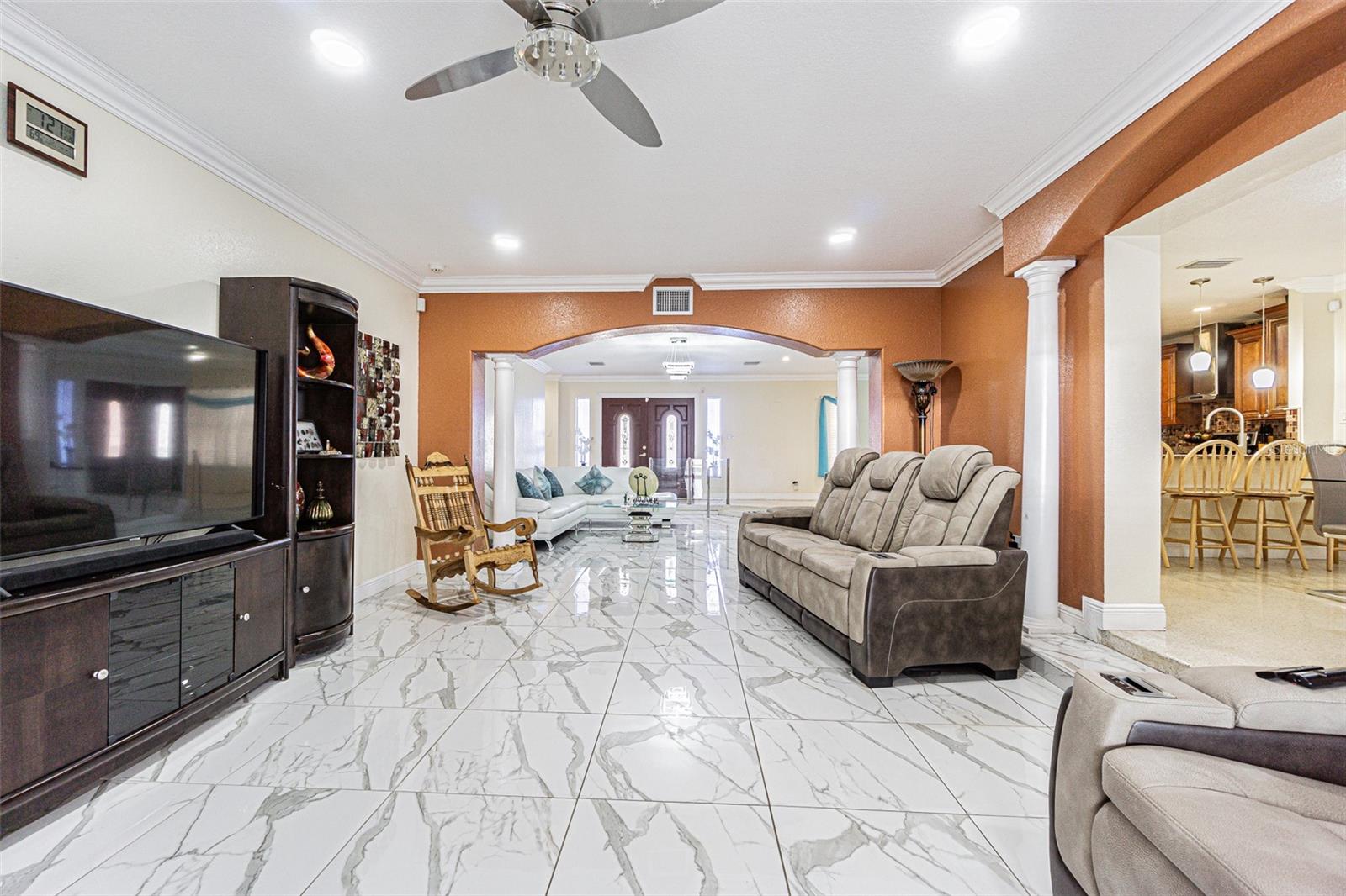 3112 Henry, Tampa, FL 33614