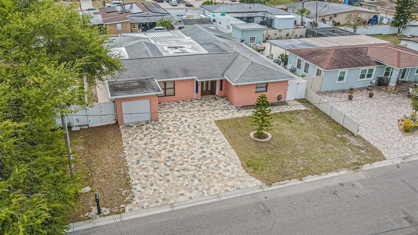 3112 Henry, Tampa, FL 33614