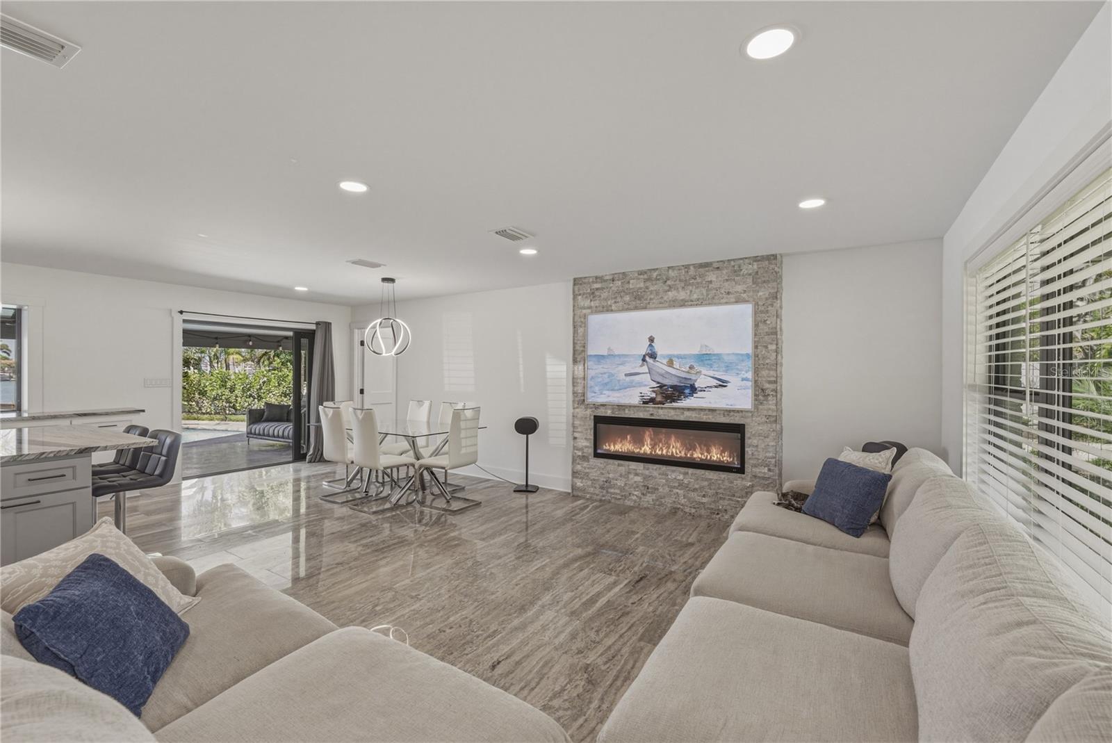 4201 37th, St Petersburg, FL 33711